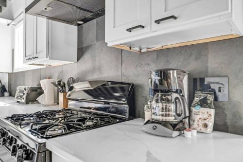 Lakeview House | Tasteful Full Home Dtown Buffalo