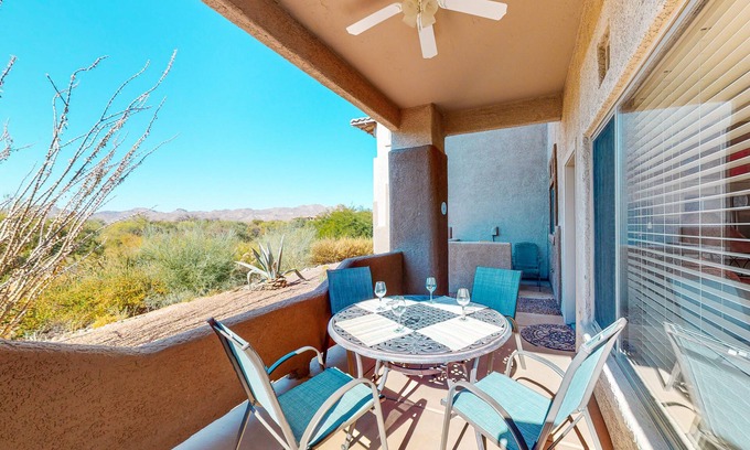 Rancho Vistoso Condo | Tastefully remodeled condo with pool, hot tub & fitness room