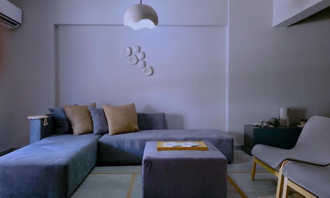 Attiki Apartment | Tatami zen apartment