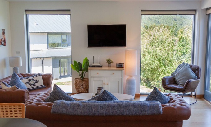 Kenmore House | Taymouth Marina-5 Lawers View