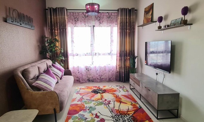 Bangi Sentral Apartment | Te amo Gandaria Bangi Pool View Netflix Full Aircond