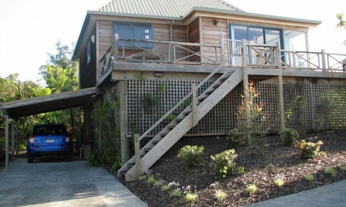 Russell House | Te Maiki Villa 1 - Russell
