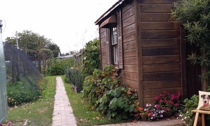 Hastings Cottage | Te Whare Rural Retreat and Caravan
