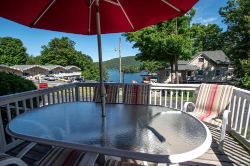 Lake George Resort | Tea Island Resort