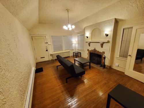 Eastlake Apartment | Tech, Travelling Nurse, UW, Seattle Lake Union, SU