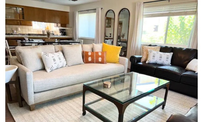 Tehachapi House | Tehachapi Home Away From Home plus Hot Tub