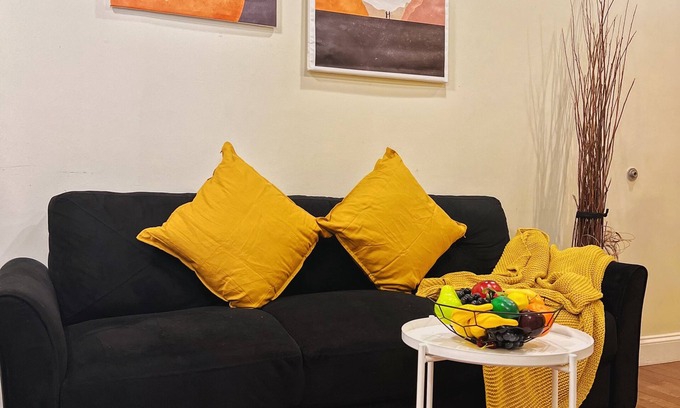 North Philadelphia West Apartment | Temple Getaway: 2BR Apartment near Campus