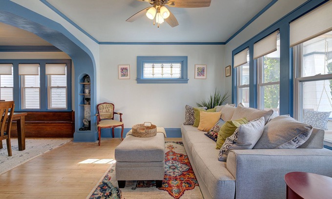 West Allis House | Temporary Housing. Flexible Extension. Pet Friendly. Relocation Housing.