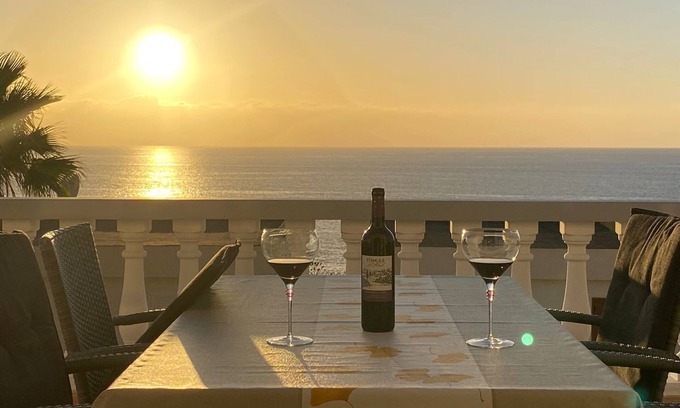 Los Gigantes Apartment | Tenerife South, luxury house, sea views, balcony and garden, 5min beach&town