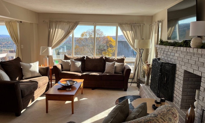 Plymouth House | Tenney Mountain Ski-in/ski-out House