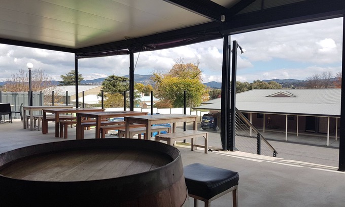 Tenterfield Hotel | Tenterfield Tavern and Motor Inn