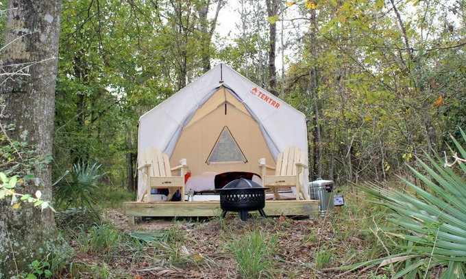 Mandeville RV Rental | Tentrr State Park Site - Louisiana Fontainebleau State Park - Pond View E - Sing