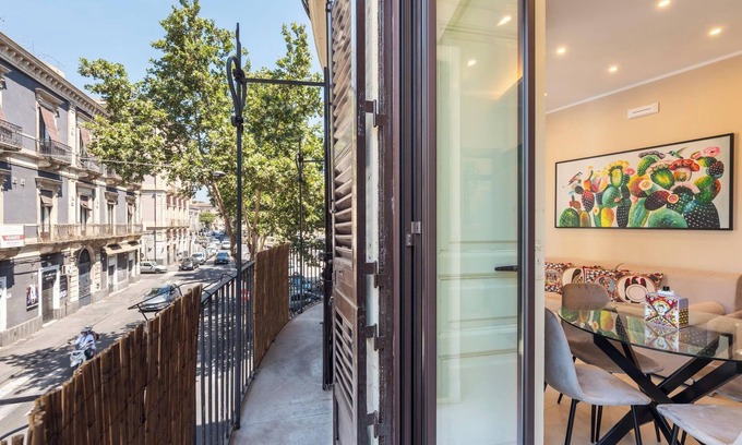 Catania City Centre Apartment | Terra Dell'Etna