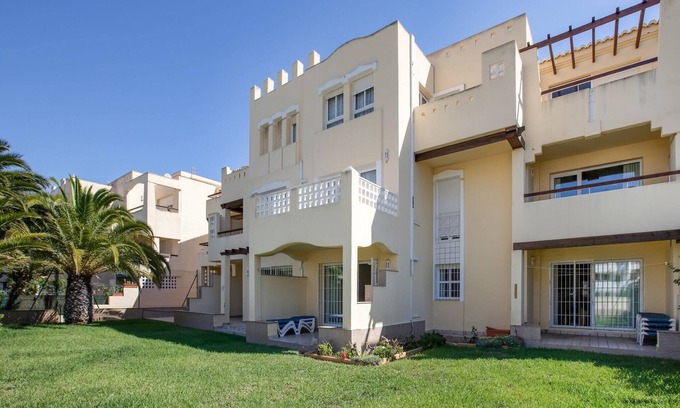 Roquetas de Mar Apartment | Terrace Apartment by Beach
