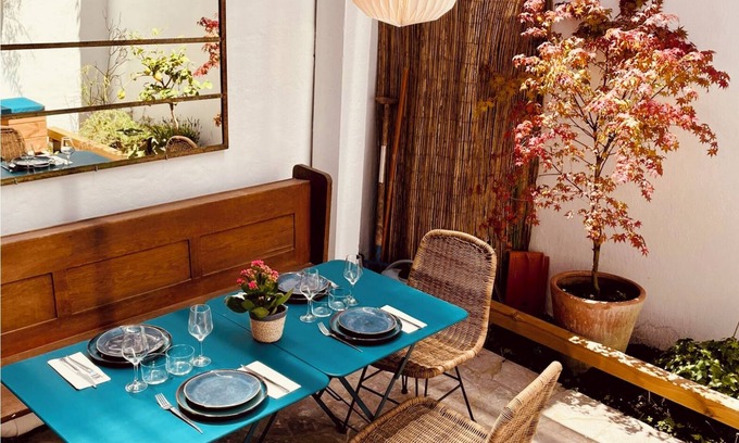 Saint-Jean-de-Luz City Center Apartment | Terrace apartment for 4 people, beach and center 200 m away.