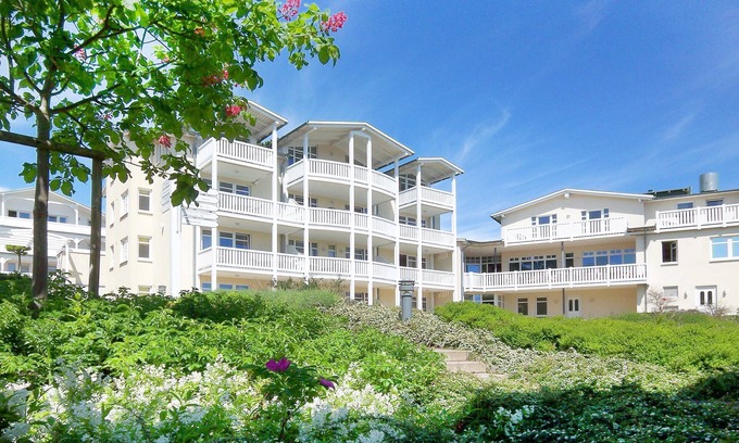 Gohren Apartment | Terrace, free use of the AHOI adventure pool and sauna - Sea view apartment 43