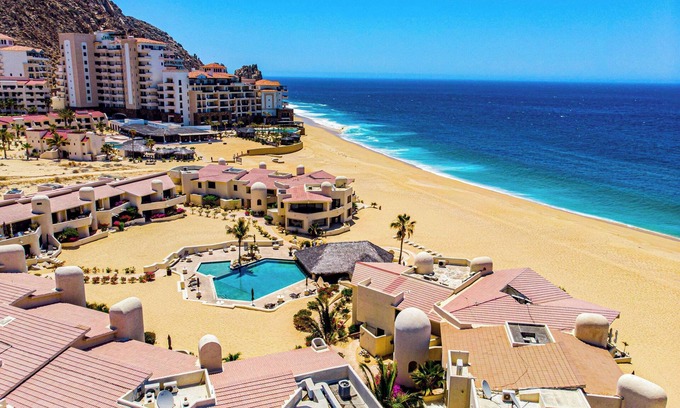 Centro Condo | Terrasol Romantic Escape, Gym, BBQ, & Ocean Views