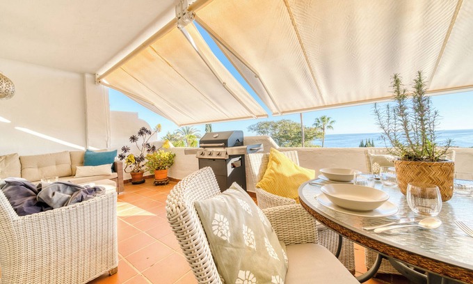 Bahia de Casares Apartment | Terrazas de la Bahia South View
