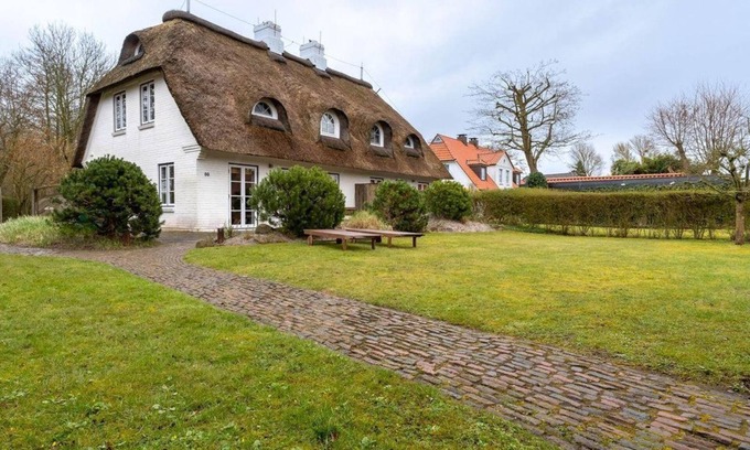 St. Peter-Ording Cottage | Thatched roof house Nordlicht LEE
