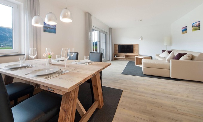Schwangau Apartment | The 3-room apartment is located on the 1st floor.
