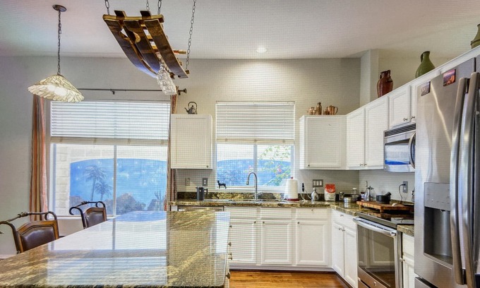 Foothills House | The Ahwatukee Oasis, in the foothills of Phoenix AZ is the ideal place to relax