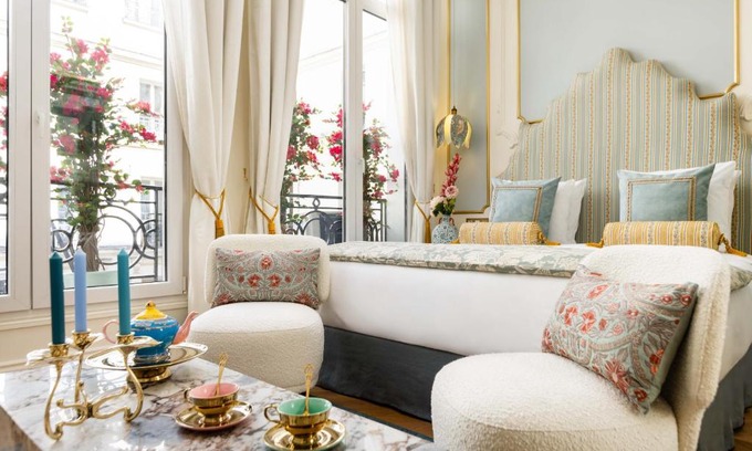 Faubourg-du-Roule Apartment | The Angelina Suite - Champs Elysées