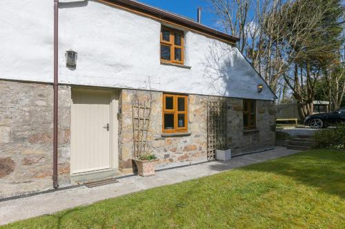 Newquay House | The Annex - Trewolla Cottage