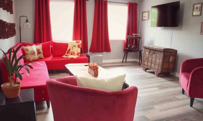 Kingsport Apartment | The Apple Suite at Suite Retreats