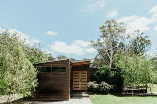 Woodlands House | The Artemis Cottage