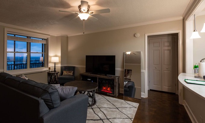 SoNo Condo | The ATL DwnTwn Pulse