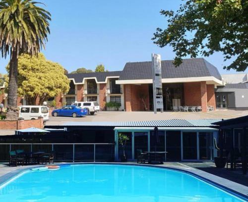 Whanganui Hotel | The Avenue