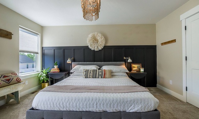 Castle Rock House | The Baldwin Bungalow Boho Charm + Hot Tub Historic Downtown Stay