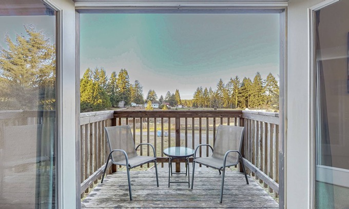 Arcata Apartment | “The Barn”