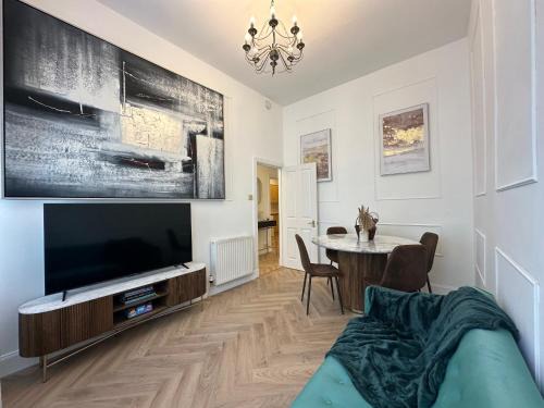 New Town Apartment | The Barony Fox