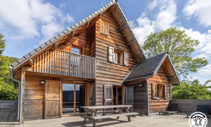 Besse-et-Saint-Anastaise House | The beautiful story - BESSE ET SAINT ANASTAISE