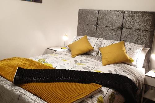Kirkcaldy Apartment | The Beach Apartment, near Outlander location