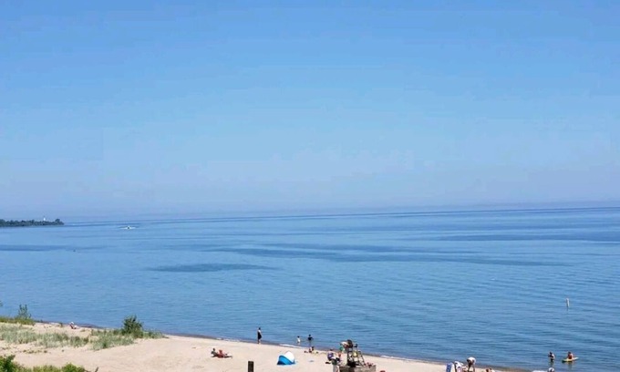 Racine House | The Beach Haven at Michigan Blvd.