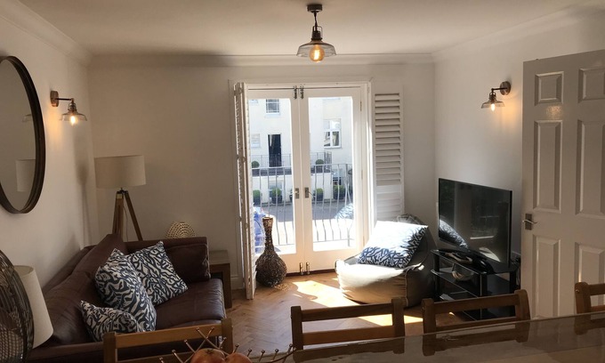 Eastbourne City Centre Apartment | The Beach House, Coral Bay, bespoke and individual apartments.
