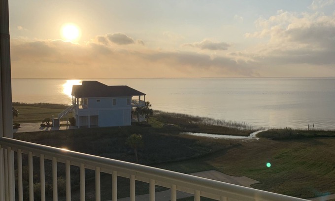 Galveston Condo | The Beach Pad - Pointe West Resort