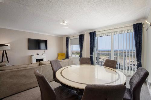 Thornton-Cleveleys House | The Beachcomber - seafront, free parking, free wifi