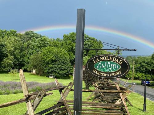 Harpers Ferry House | The Bears Den at La Soledad