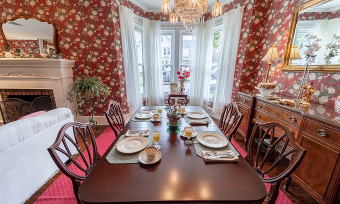 Jim Thorpe Bed & Breakfast | The Bella Victoria- Adult Only