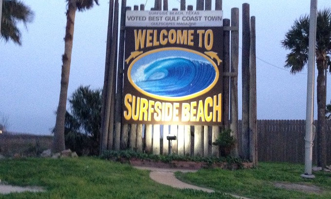 Surfside Beach House | The Best Bargain in Surfside!
