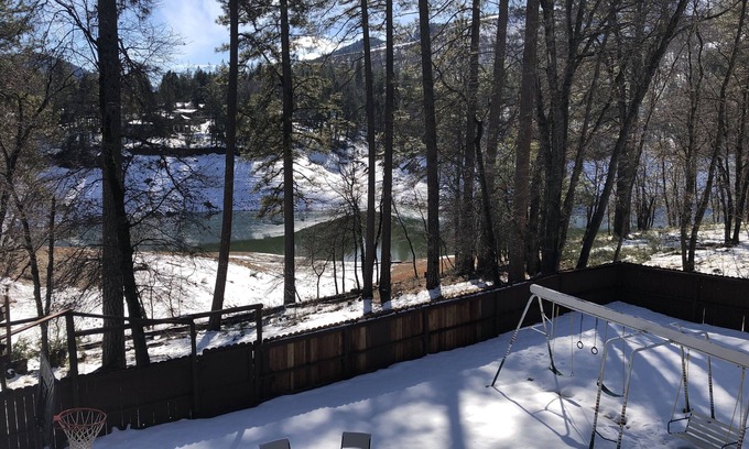 Lakehead-Lakeshore House | THE BEST & MOST PRIVATE HOME ON THE LAKE. EASY WALKS TO EVERYTHING.