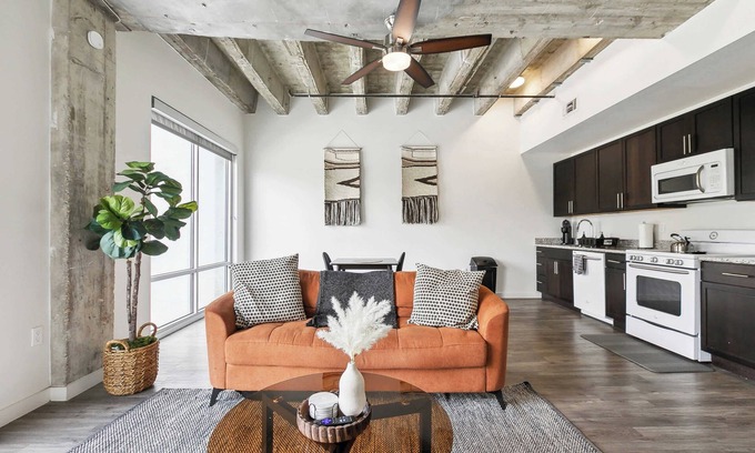 Historic Downtown Baton Rouge Apartment | The Best of Downtown Living!
