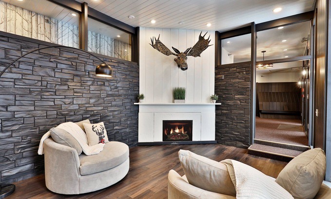 Killington Cabin | The Birch Ridge #3 - Lace Room, a cozy boutique ski lodge in the heart of Killington, VT.
