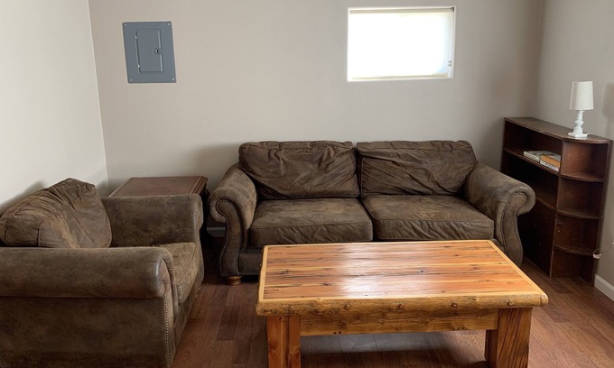Grantsdale Apartment | The Bitterroot Bunkhouse