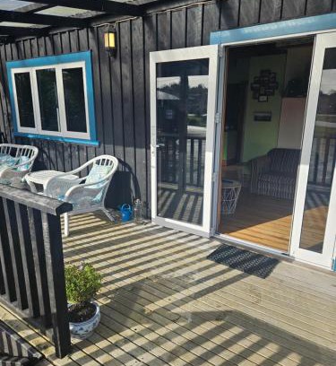 Hokitika Apartment | The Blackhouse Cottage