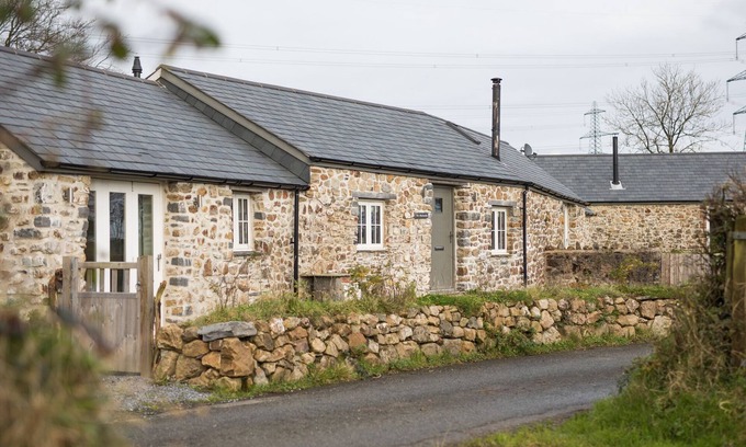 Amroth Cottage | The Blacksmiths - Luxury Cottage, Country Views