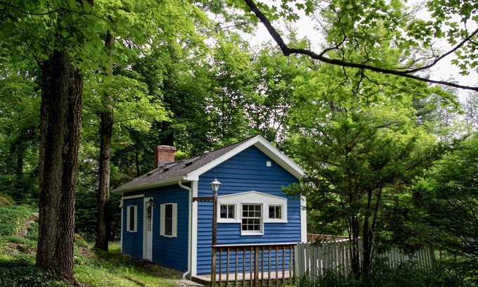 Lee Cottage | The Blue Jay - a New England Cottage